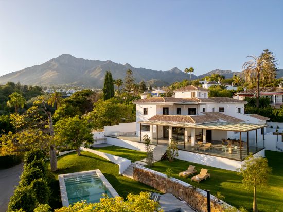  Зображення Villa in Marbella Golden Mile 