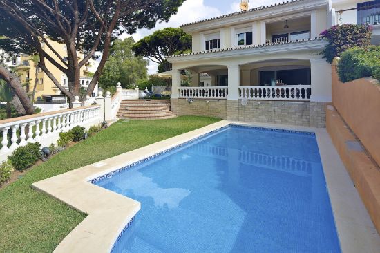 Attēls Semi Detached Villa in Puerto de Cabopino, Marbella Este