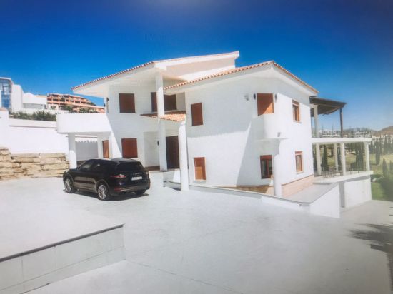 Изображение Villa in Los Flamingos Golf, Benahavis