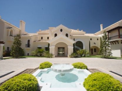 Mansion in La Zagaleta, Benahavis resmi