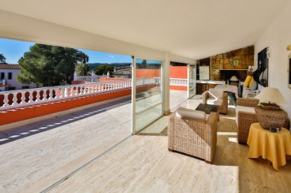 Villa in Estepona West, Estepona resmi