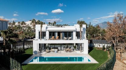 Изображение Villa in Estepona East, Estepona