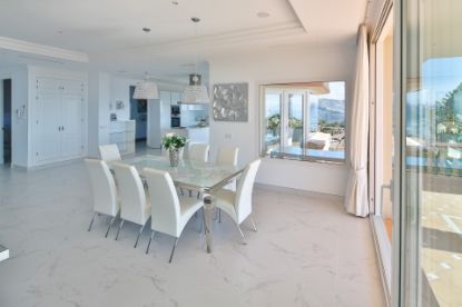 Villa in Los Flamingos Golf, Benahavis resmi