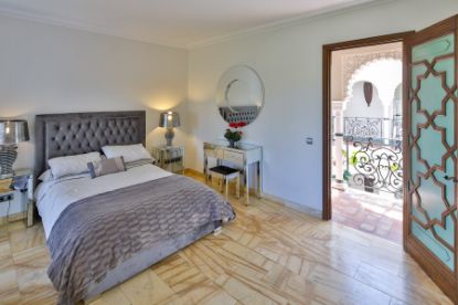  Зображення Villa in Marbella Club Golf Resort, Benahavis 