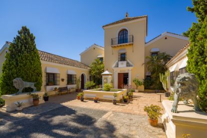 Villa in La Duquesa Golf, Manilva resmi